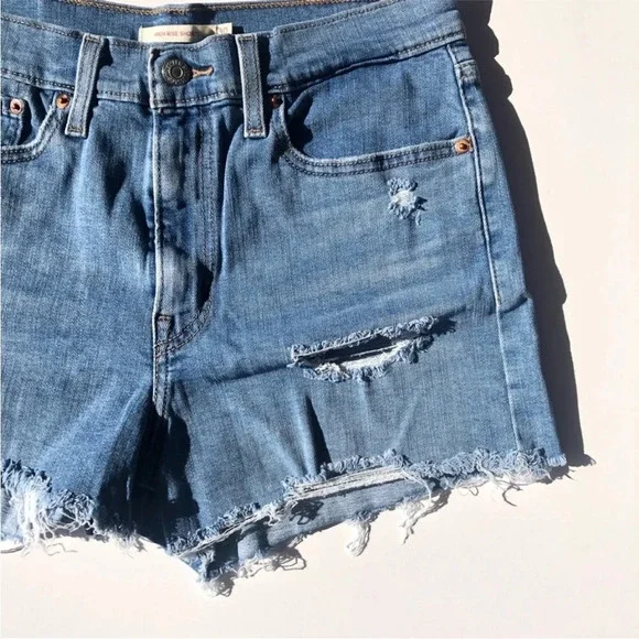 New Levi’s Distressed High Rise Denim Shorts 30 - Picture 9 of 10